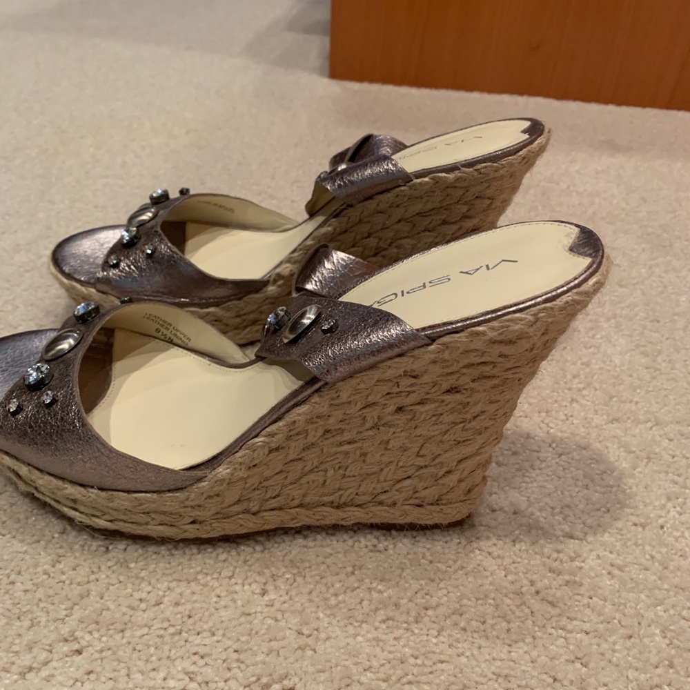 Shoes - Picture 3 of 6
